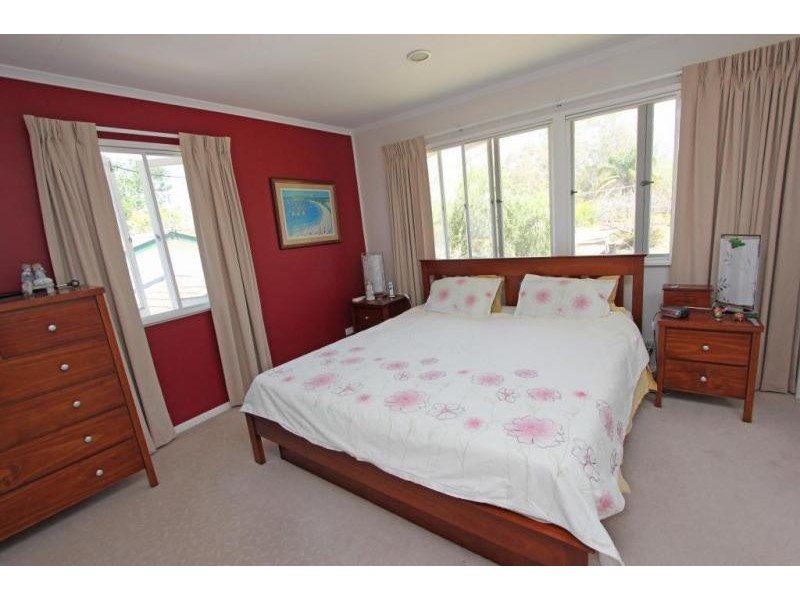 19 Gladstone Street, Oxley QLD 4075