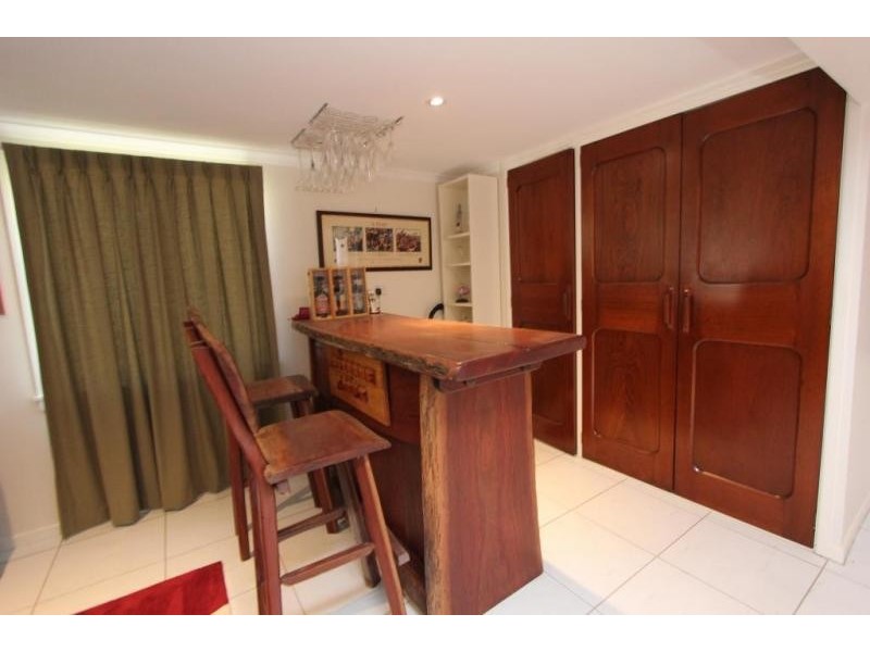 19 Gladstone Street, Oxley QLD 4075