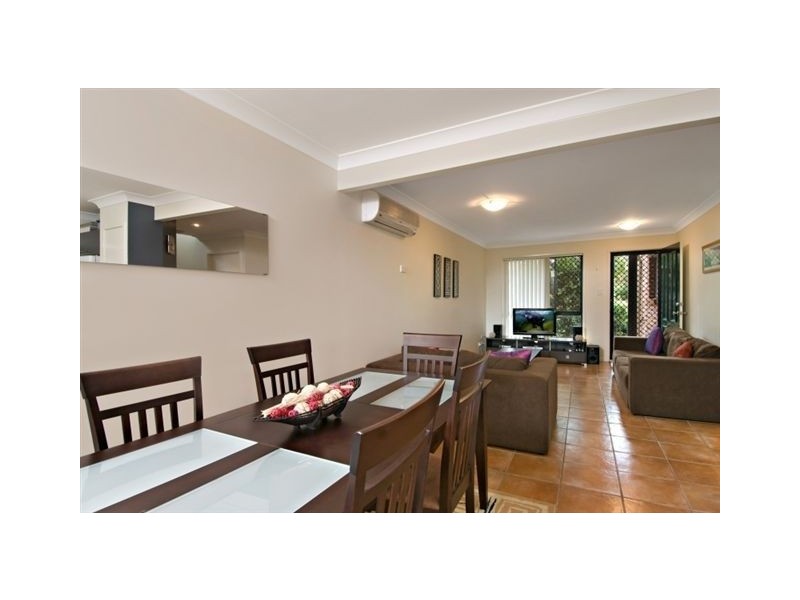 17 Owen Stanley Place, Darra QLD 4076