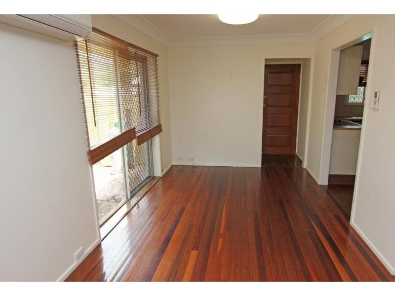 135 Douglas St, Oxley QLD 4075
