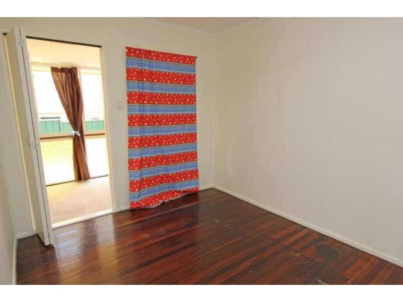 135 Douglas St, Oxley QLD 4075