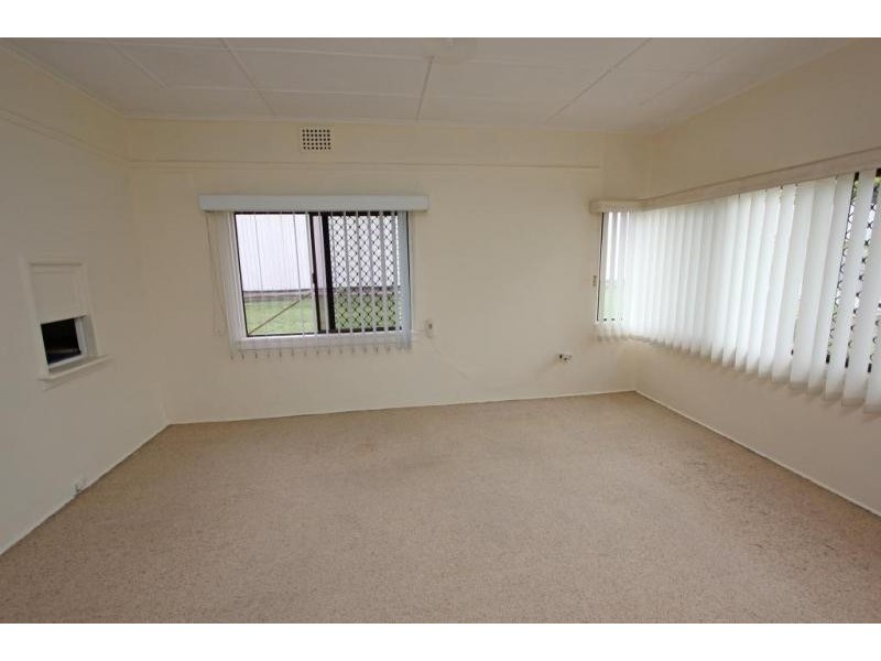 12 Mantle St, Oxley QLD 4075
