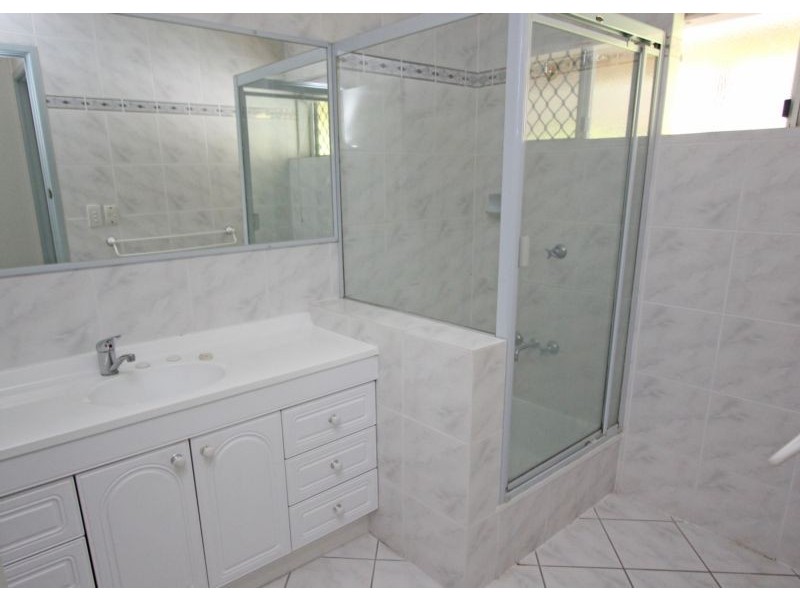 39 Avalon St, Oxley QLD 4075