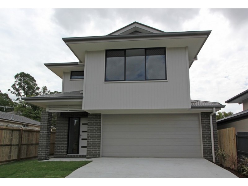 9 Howard Street, Oxley QLD 4075