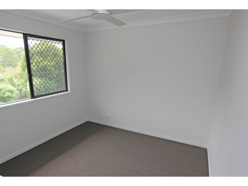 9 Howard Street, Oxley QLD 4075