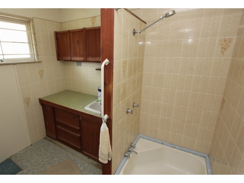 9 Dundas Street, Oxley QLD 4075