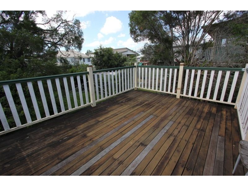 64 Graceville Ave, Graceville QLD 4075