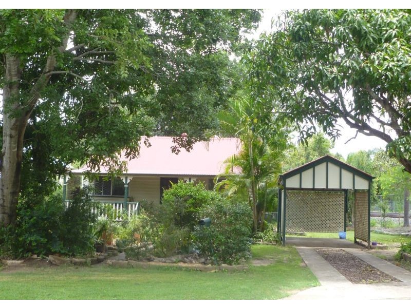 70 Chelmer St East, Chelmer QLD 4068