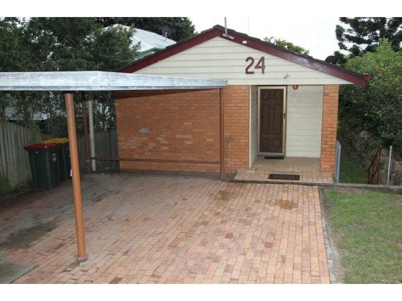 24 Ormond Rd, Oxley QLD 4075