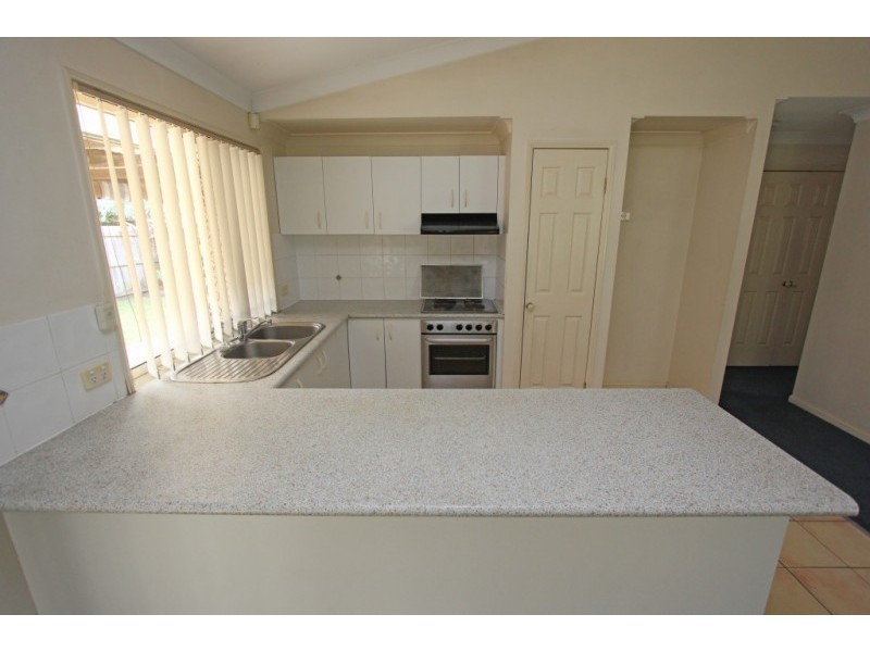 12 Birkenhead Crescent, Forest Lake QLD 4078