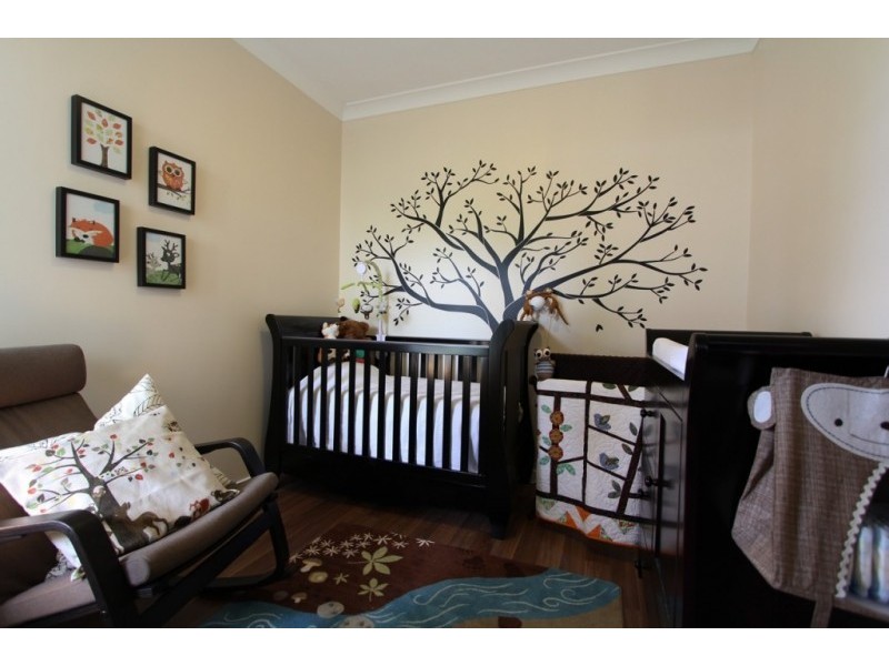 83 Douglas Street, Oxley QLD 4075