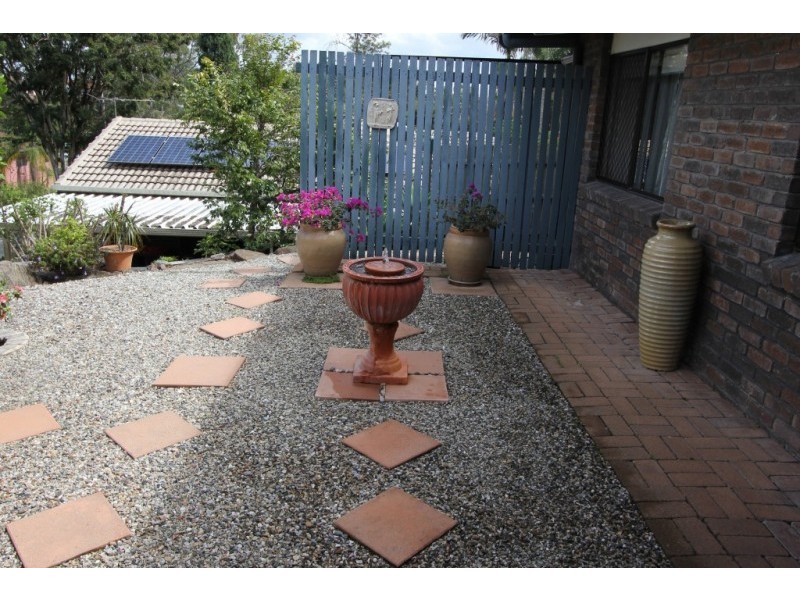 50 Carlyle Street, Seventeen Mile Rocks QLD 4073