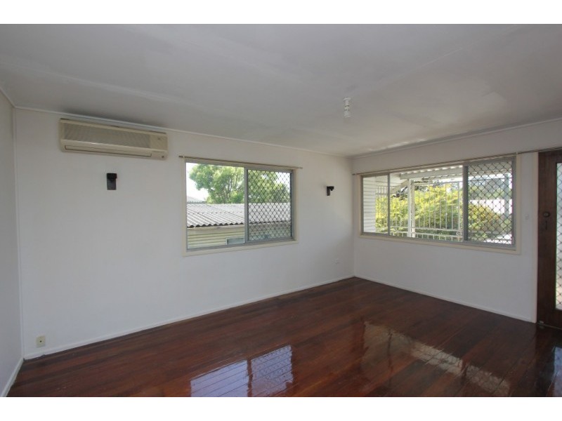 8 Stratheden St, Darra QLD 4076