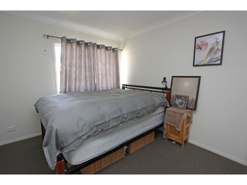 15 Parsons Street, Oxley QLD 4075