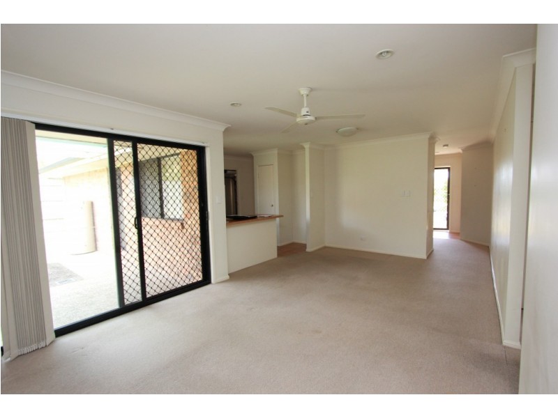 8 Penina Place, Oxley QLD 4075