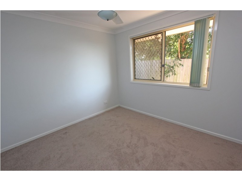 4 Gleneagles Crescent, Oxley QLD 4075