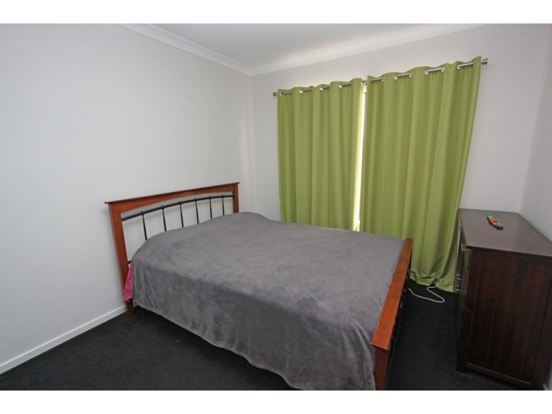 44 Finnegan Cct, Oxley QLD 4075