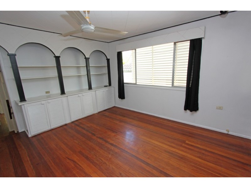 20 Teesdale St, Corinda QLD 4075