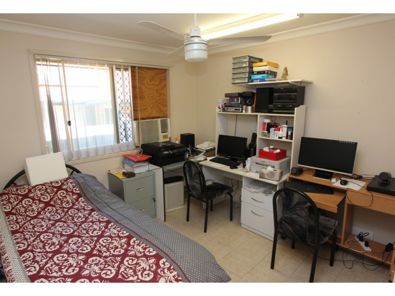 10 Sunningdale Street, Oxley QLD 4075