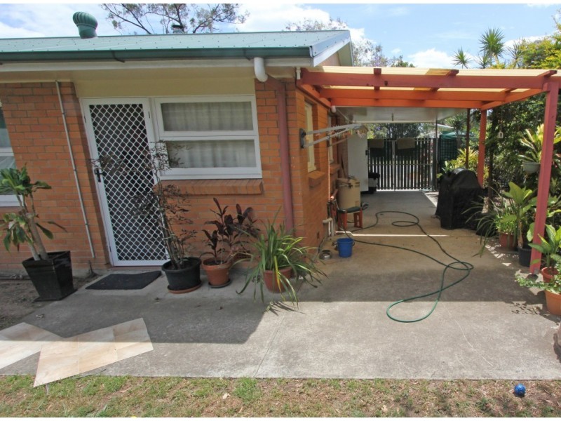 30 Harraden Street, Oxley QLD 4075