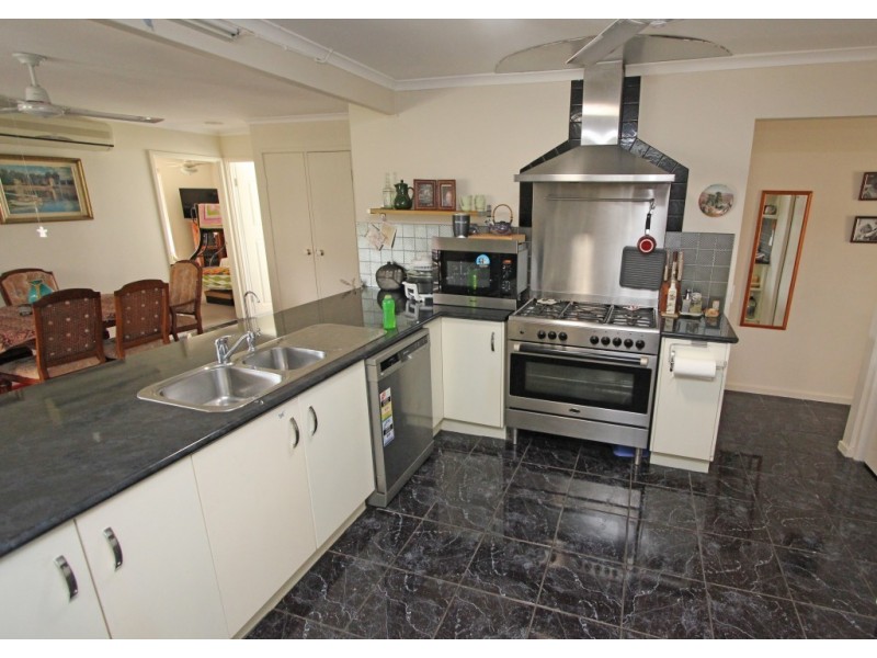 6 Dulverton Street, Durack QLD 4077