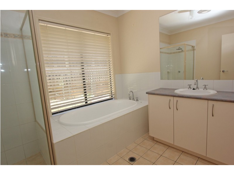 23 Labelle St, Springfield Lakes QLD 4300