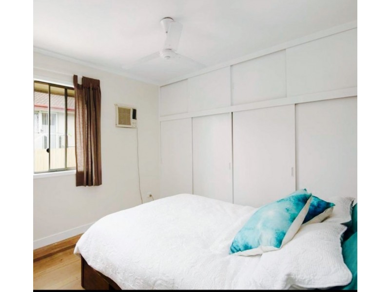 18 Boodera Street, Oxley QLD 4075