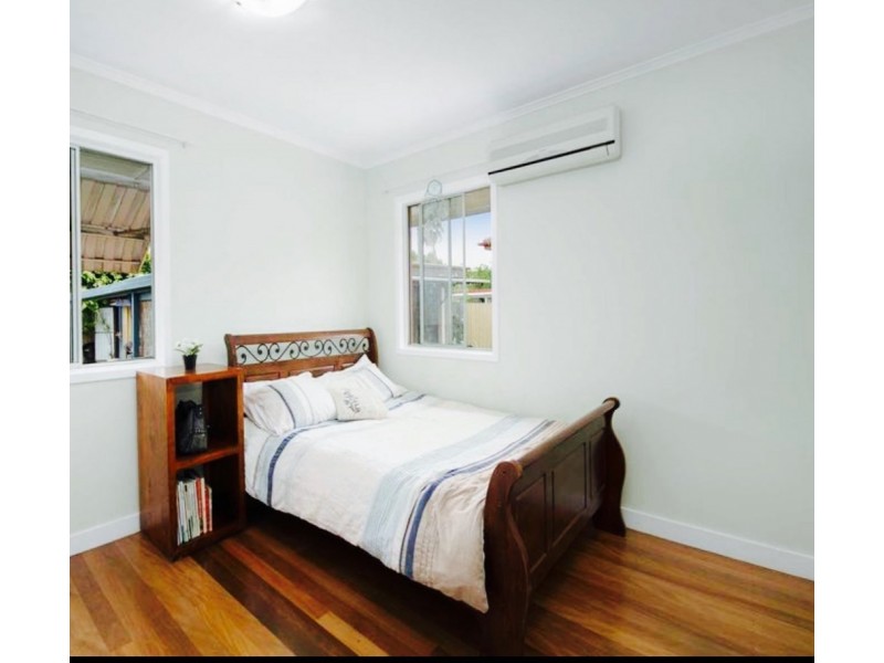 18 Boodera Street, Oxley QLD 4075