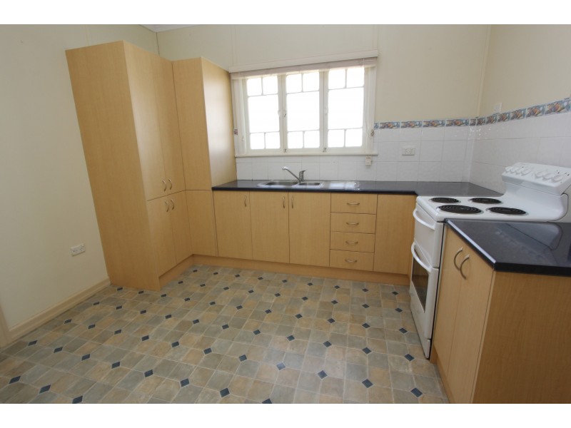 60 Price St, Oxley QLD 4075