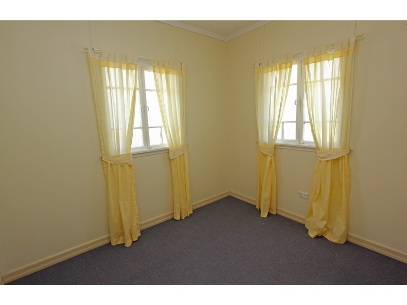 60 Price St, Oxley QLD 4075