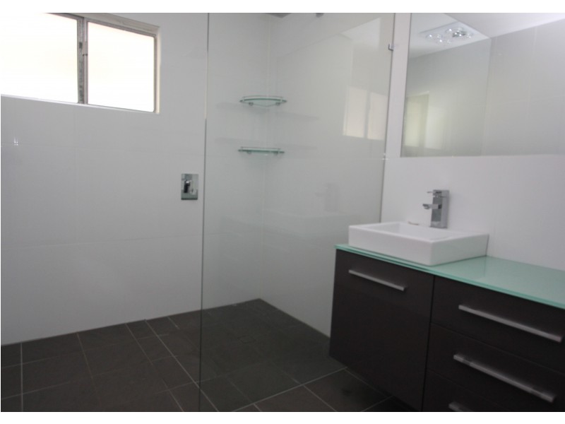 224 Seventeen Miles Rock Rd, Oxley QLD 4075