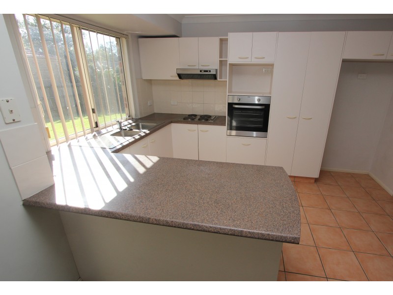 40 Gleneagles Crescent, Oxley QLD 4075