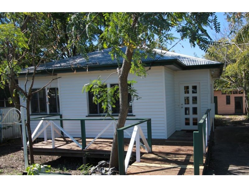 1132 Oxley Rd, Oxley QLD 4075