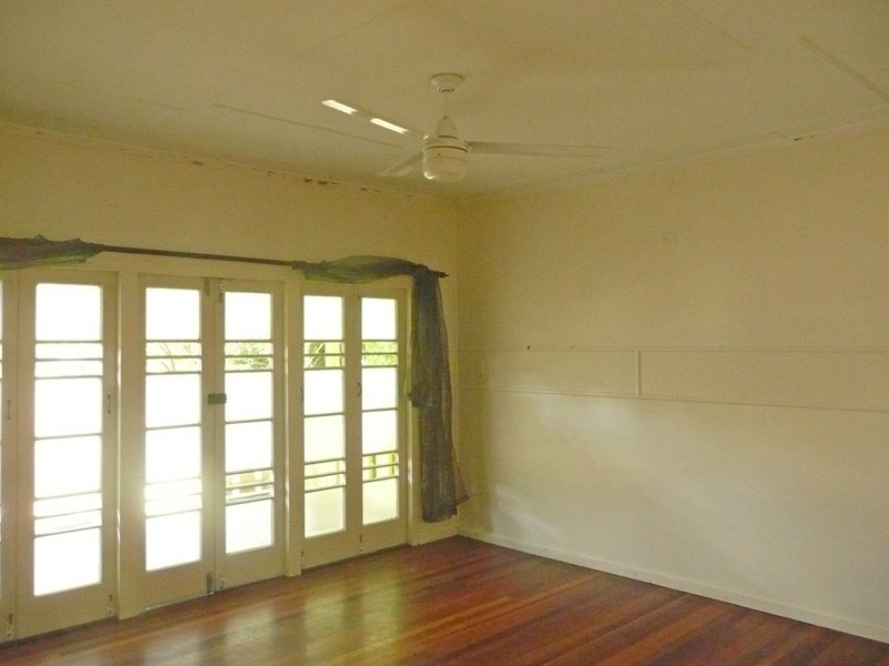 71 Irwin Tce, Oxley QLD 4075