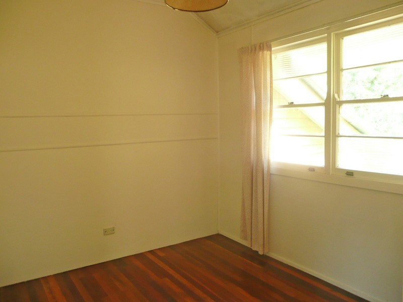 71 Irwin Tce, Oxley QLD 4075