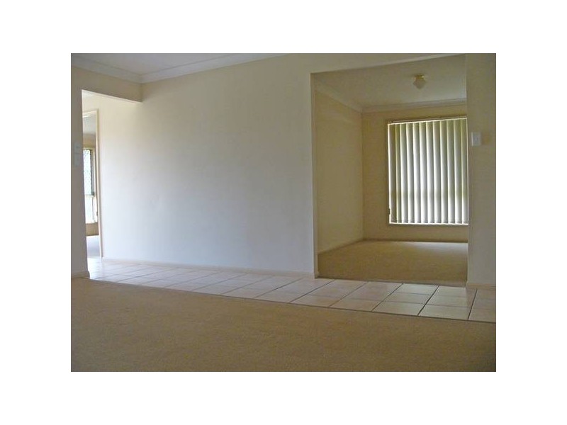 8 Turnberry Cl, Oxley QLD 4075