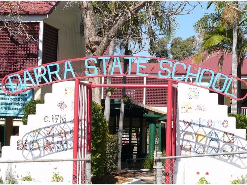 15 Rowe Tce, Darra QLD 4076