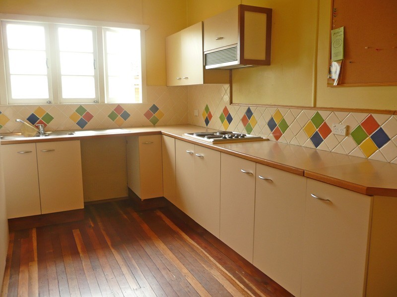 69 Irwin Tce, Oxley QLD 4075