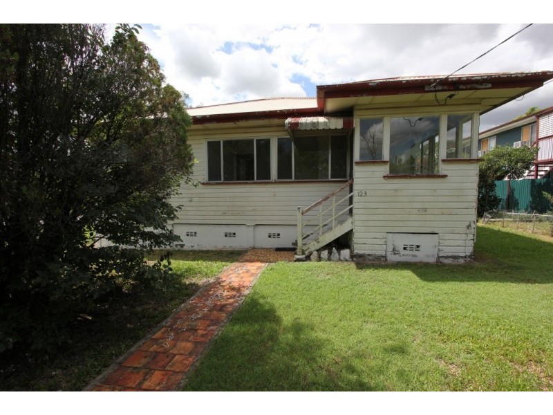 123 Jutland St, Oxley QLD 4075