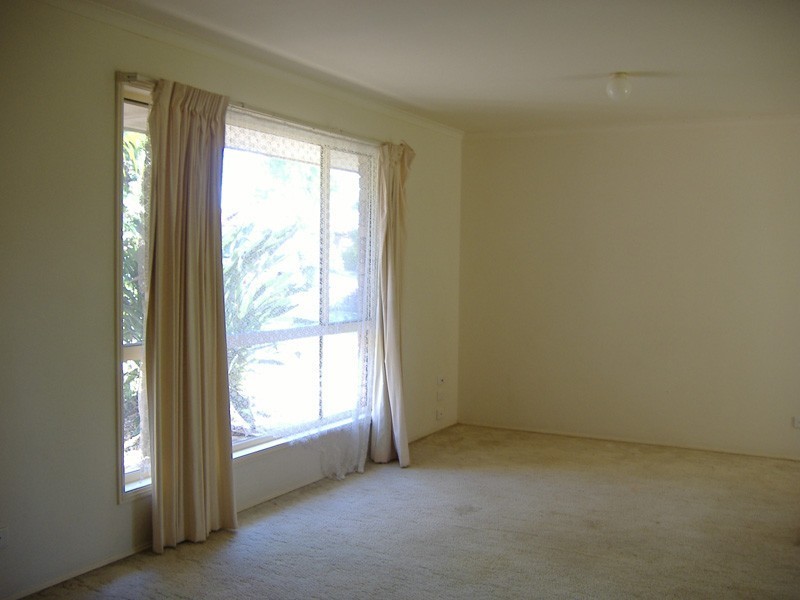 1 Baccata Pl, Forest Lake QLD 4078