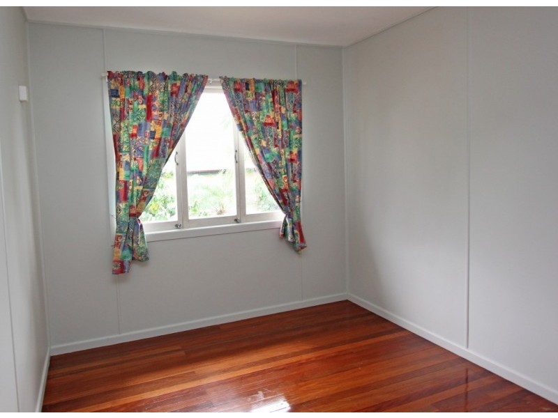 30 Jutland St, Oxley QLD 4075