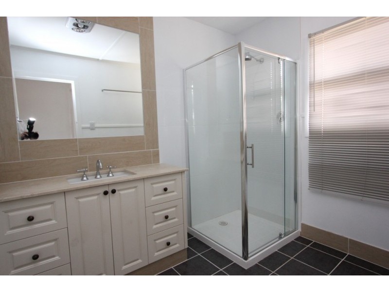 30 Jutland St, Oxley QLD 4075