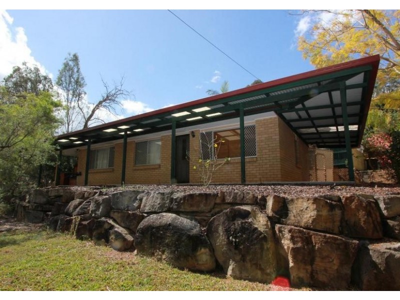 1 Surveyor St, Seventeen Mile Rocks QLD 4073