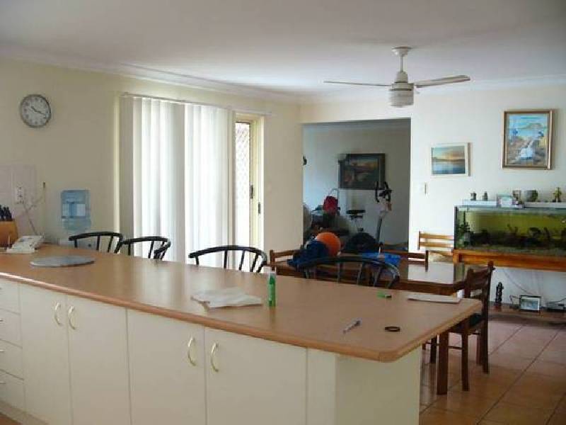 6 Sunningdale Street, Oxley QLD 4075