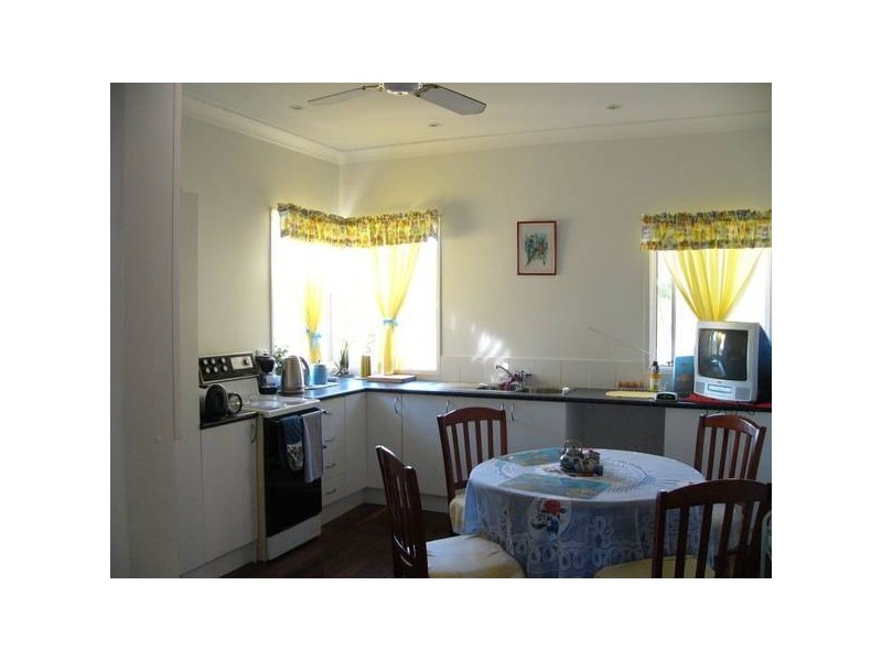 Dowding Street, Oxley QLD 4075