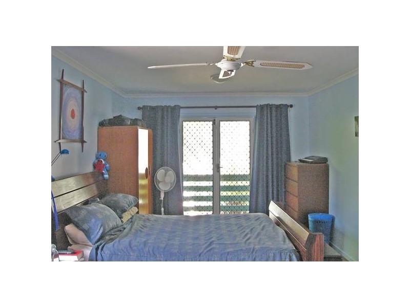 10 Lawson Street, Oxley QLD 4075