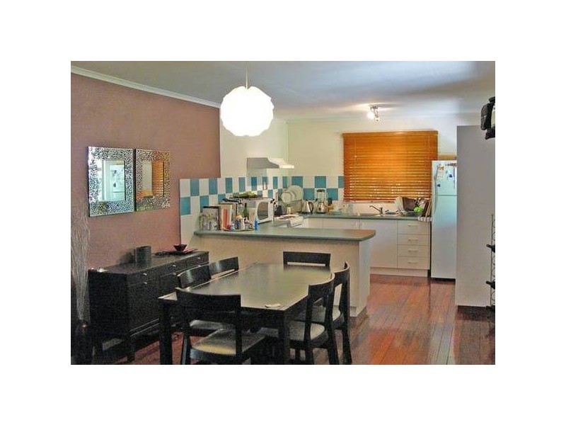 32 Lincoln St, Oxley QLD 4075