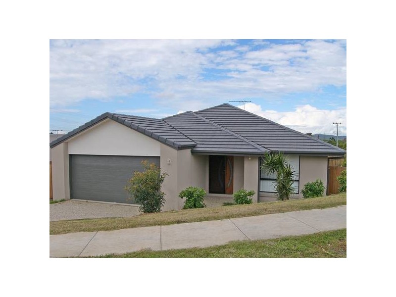 1 Michael Place, Oxley QLD 4075