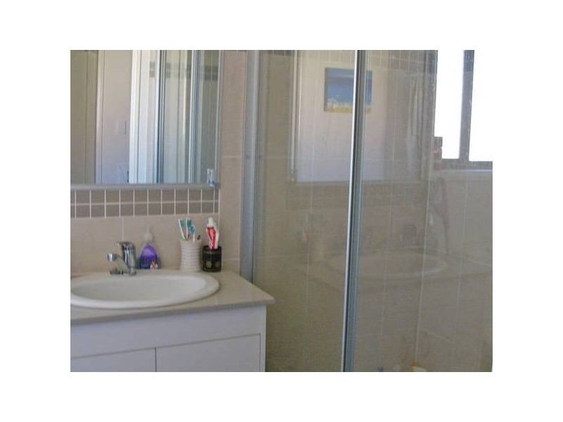 1 Michael Place, Oxley QLD 4075