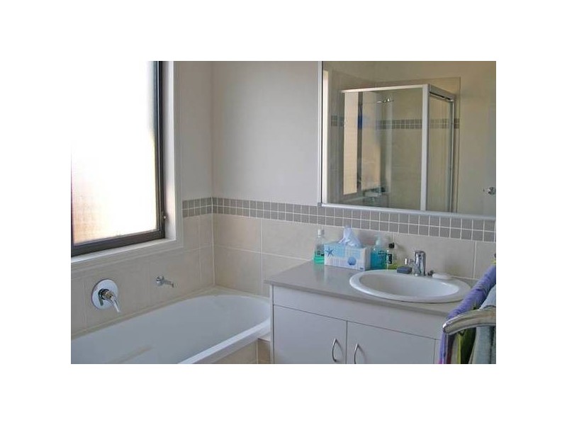 1 Michael Place, Oxley QLD 4075